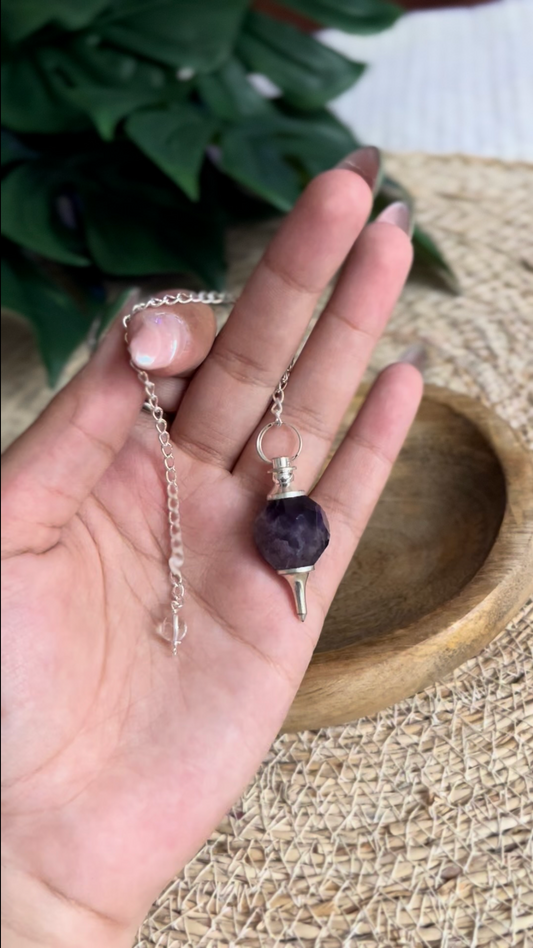 Pendule Facetté en Améthyste – Intuition, Clarté & Divination