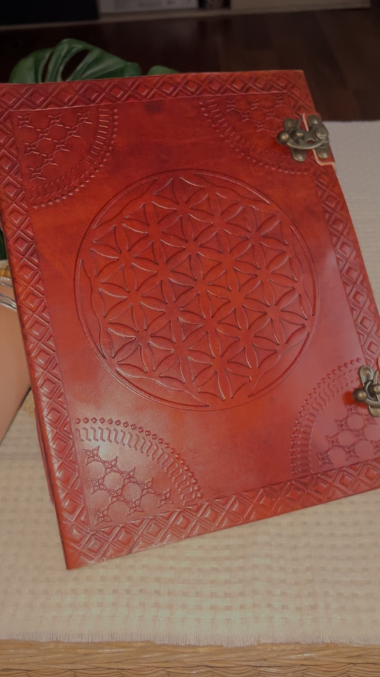 Carnet en Cuir Gravé - Fleur de Vie